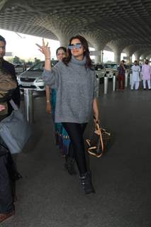 Parineeti Chopra Snapped at the Airport