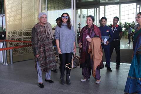 Parineeti with Javed Akhtar and Shabana Azmi Snapped at the Airport