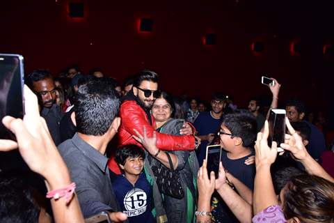 Ranveer Singh snapped with fans during screenings of Simmba at Gaiety Theatre, Bandra