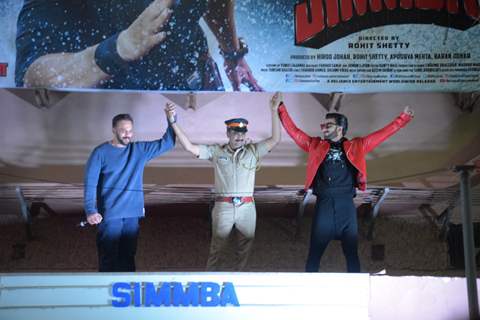 Ranveer Singh and Rohit Shetty snapped during screenings of Simmba at Gaiety Theatre, Bandra