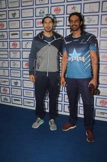 Dino Morea and Arjun Rampal at Super Star league