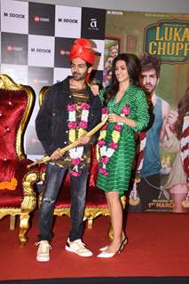 Kartik Aaryan and Kriti Sanon at Lukka Chuppi trailer launch