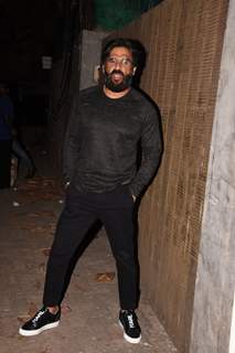 Suniel Shetty spotted at Thackeray movie screening