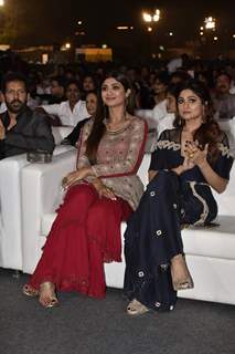 Shilpa Shetty and Shamita Shetty at Umang Event