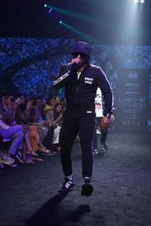 Ranveer Singh snapped at Lakme Fashion Week