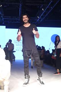 Mohit Marwah snapped at Lakme Fashion Week