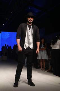 Arjun Kapoor snapped at Lakme Fashion Week