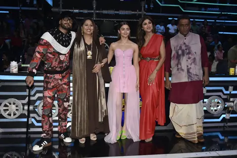 Ranveer-Alia on the sets of Super Dancer