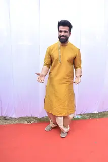 Rithvik Dhanjani at Anurag Basu's Saraswati Pooja