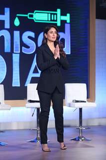 Kareena Kapoor Khan Snapped at  Swasth Immunised India Campaign