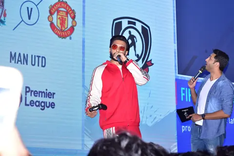 Ranveer Singh makes a special apperance for fans