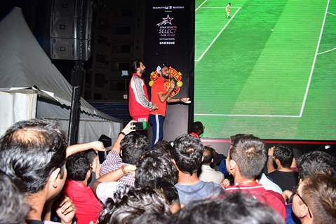 Ranveer Singh surprises fans with his apperance