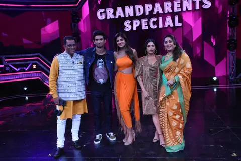 Sushant Singh Rajput and Bhumi Pednekar at the sets of Super Dancer 3!