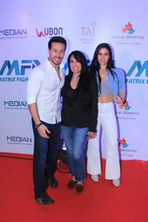 Tiger Shroff with mother Ayesha Shroff and sister Krishna Shroff at Matrix Fight night