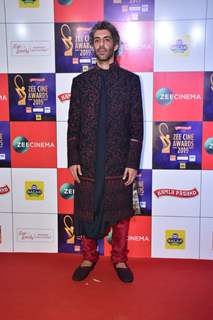 Jim Sarbh at Zee Cine Awards!