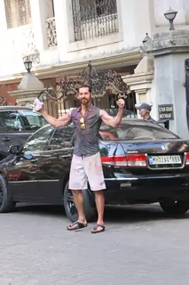 Dino Morea celebrates Holi!