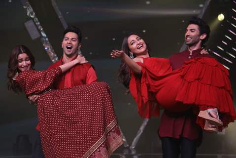 The cast of Kalank at the sets of Rising Star season 3!