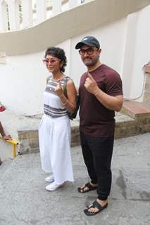 Aamir Khan casts his vote!
