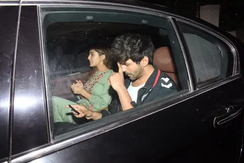Sara Ali Khan and Kartik Aryan snapped after the wrap up of day's schedule for Love Aaj Kal 2! 