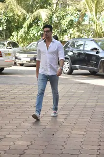 Zayed Khan at Veeru Devgan prayer meet 