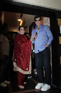Shobha Kapoor and Jeetendra at Lakshya's birthday party 