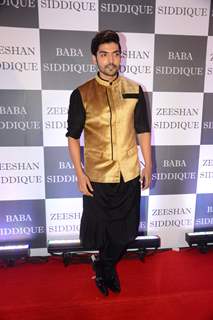Gurmeet Choudhary papped at Baba Siddique's Iftar Party