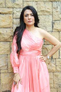 Mini Mathur was papped during the interviews of Mind the Malhotras