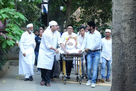 Dinyar Contractor Funeral Pictures