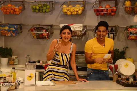 Shilpa Shetty snapped while visiting Big Bazaar for an event