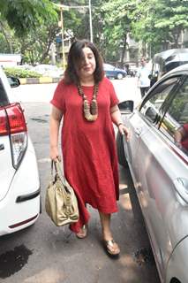 Farah Khan spotted around the town!