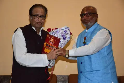 Bollywood celebrities spotted around the town!