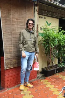 Bollywood celebrities spotted around the town!