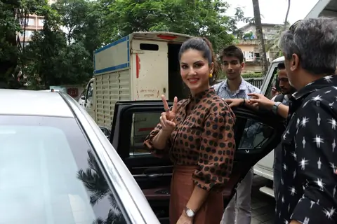 Sunny Leone at the promotions of Jhootha Kahin Ka!