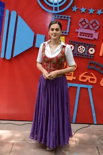 Celebrities spotted around the town!