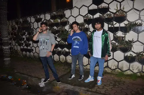 Celebrities spotted around the town!