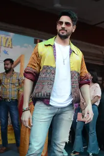 Sidharth Malhotra at the promotions of Jabariya Jodi