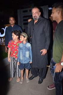 Sanjay Dutt celebrates his birthday with family and friends!