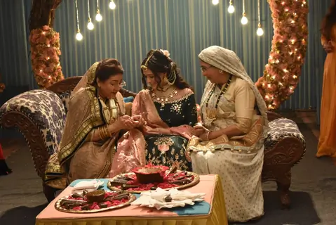 Kartik and Vedika Mehendi Ceremony Pictures from Yeh Rishta Kya Kehlata Hai