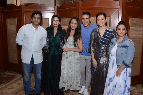 Mission Mangal star cast at the special screening of the film!