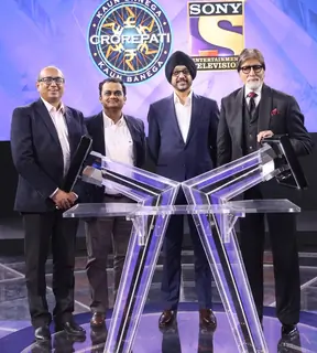 Indranil Chakraborty, Ashish Golwalkar, NP Singh and Amitabh Bachchan