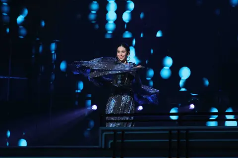 Karisma Kapoor in Dance India Dance