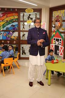 Amitabh Bachchan was papped at NDTV Swatch India Marathon