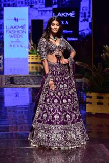 Pooja Hegde walks the ramp at Lakme Fashion Week!