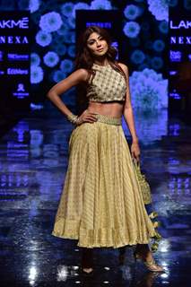 Shilpa Shetty walks the ramp at Lakme Fashion Week 2019! 