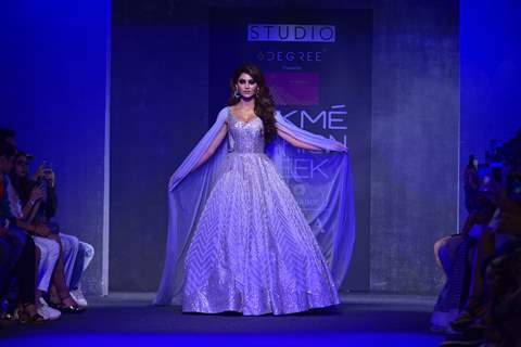 Urvashi Rautela walks the ramp at Lakme Fashion Week 2019! 