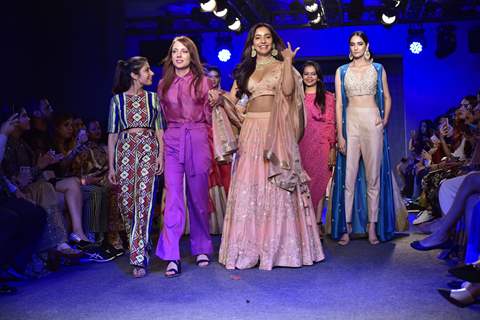 Bollywood superstars walk the ramp at Lakme Fashion Week 2019, Day 5!