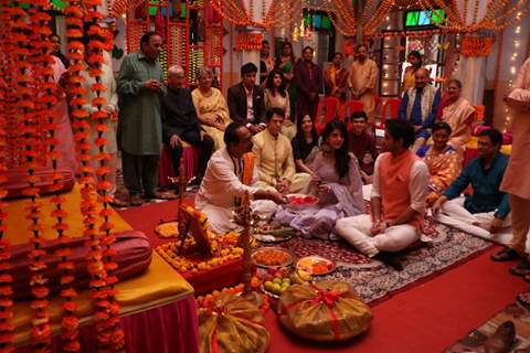 Yogi (Mudit Nayar) and Gunjan (Simran Pareenja) roka ceremony