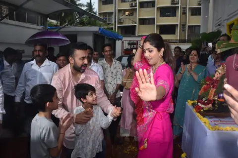 Shilpa Shetty snapped at Ganesh Visarjan!