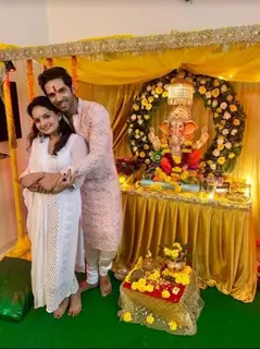 Ankit Bathla- Gia Manek welcomes Ganpati at their house