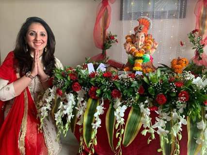 Munisha Khatwani welcomes Ganpati at her house